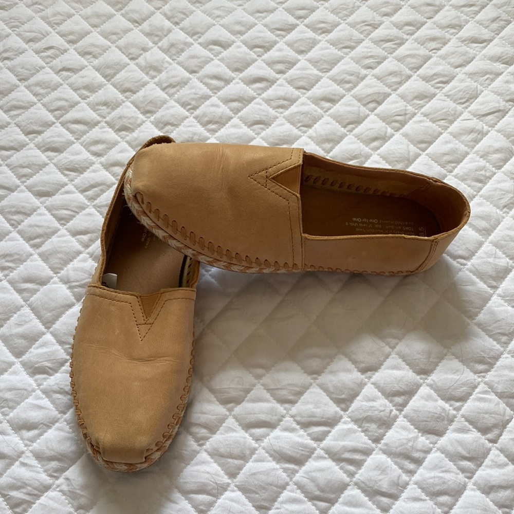 Toms shoes